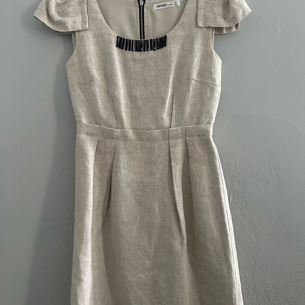 Kensie Light Taupe Linen-Blend Cap Sleeve Dress with Black Trim